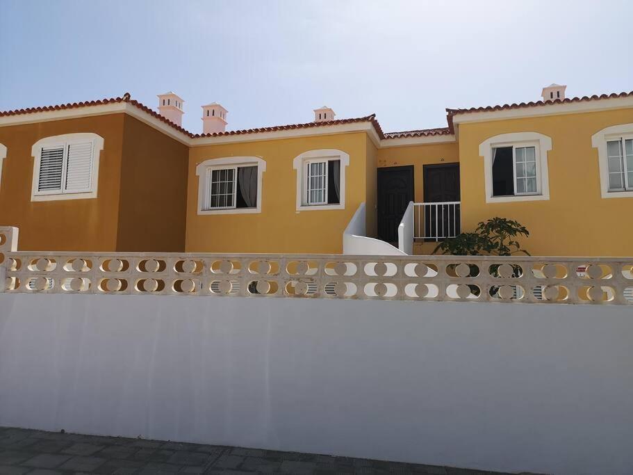 Apartment Am Meer Mit Pool سانتا كروز دي تينيريف المظهر الخارجي الصورة